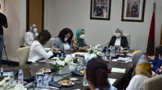 هيئات نسائية سياسية ومدنية تطالب بتفعيل مبدأ المناصفة باعتبارها قاعدة دستورية