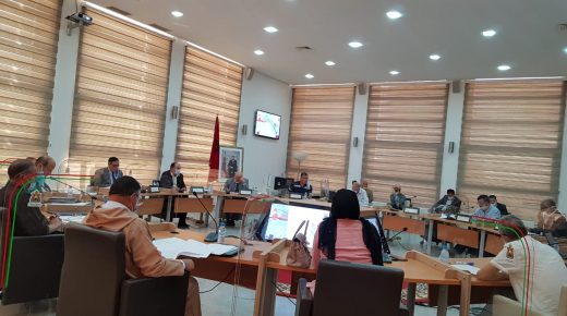 لهذه الأسباب تم تأجيل المصادقة على مشروع ميزانية مجلس عمالة وجدة