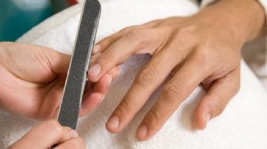 تعرف على علاقة شكل الأظافر بأمراض القلب والكبد