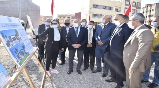 عامل إقليم تاوريرت يعطي انطلاق بعض المشاريع بمناسبة تخليذ لذكرى الخامسة والستين عيد الاستقلال المجيد