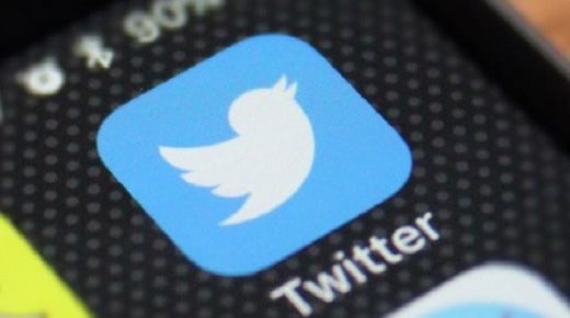تويتر يصنف أكثر من 300 ألف تغريدة معلومات مضللة عن الانتخابات الأمريكية