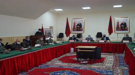 عبد الحق الحمداوي عامل إقليم بولمان يترأس اجتماعا موسعا بمقر دار الشباب ببولمان من أجل تفعيل المخطط الإقليمي لتدبير ومواجهة موجة البرد والثلوج
