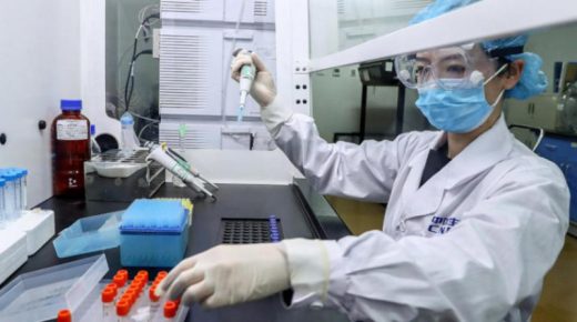 إنتاج رقم “خرافي” من جرعات لقاح كورونا بالصين