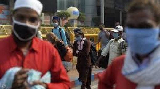 الهند تتخطى “العتبة الخطيرة” جراء إصابات كورونا
