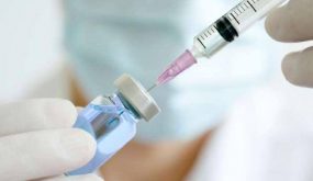 إصابة أميركي برد فعل تحسسي خطير بعد تلقيه لقاح كورونا