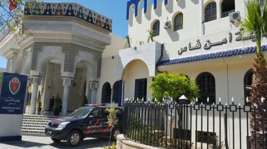 تحييد الخطر الناتج عن شخص عرض سلامة المواطنين وعناصر الشرطة لاعتداء باستعمال السلاح الأبيض