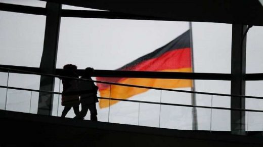 ألمانيا تحظر دخول الوافدين من 5 دول