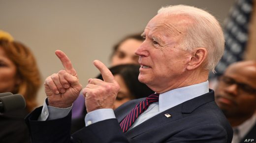 Democratic presidential hopeful Joe Biden gestures as he delivers remarks in Los Angeles, California, March 4, 2020. - Joe Biden reclaimed frontrunner status in the race for the Democratic presidential nomination after notching up stunning Super Tuesday primary victories. (Photo by Robyn Beck / AFP)