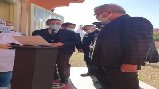 والي جهة مراكش آسفي يتفقد محطة التلقيح المتواجدة بمقاطعة المنارة بمراكش
