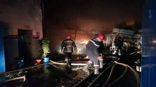 طنجة…حريق داخل معمل النسيج في المنطقة الصناعية مغوغة