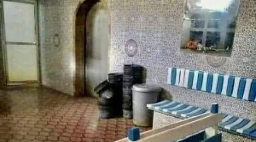 وقفة احتجاجية لأصحاب الحمامات بفاس
