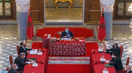 المجلس الوزاري يصادق على القوانين المؤطرة للانتخابات ويقرر الرفع من مقاعد النساء بالمجالس.