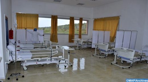 تازة: توزيع أجهزة طبية وأدوية على مراكز صحية واجتماعية