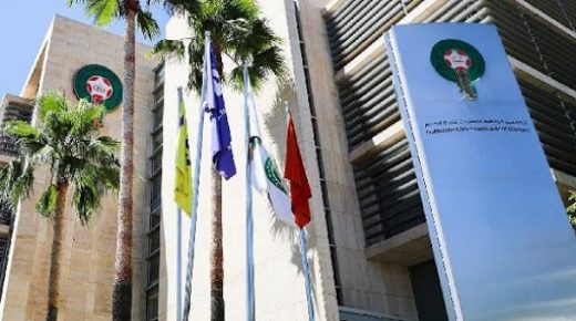 اتفاق بين الجامعة الملكية المغربية ونظيرتها المصرية على إقامة مباراة الوداد وكايزر تشيفز في القاهرة
