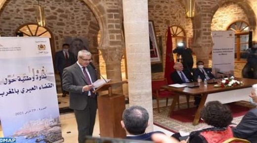 وزير العدل ومستشار الملك أزولاي ترأسان حفل توقيع على أحداث مركز الدراسات والأبحاث حول القانون العبري بالمغرب