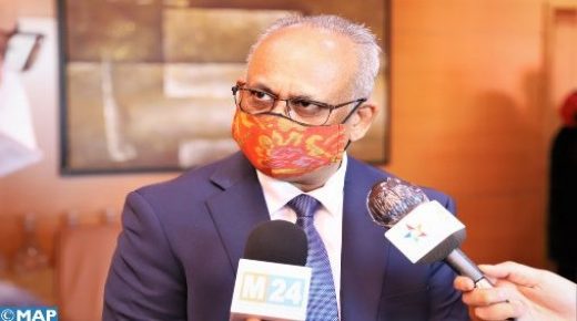 وزير شؤون خارجية سورينام يعبر عن اهتمام بلاده بالتجربة المغربية في مجال البيئة
