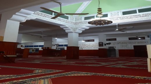 شباب مدينة ميسور في حملة نظافة للمساجد..صور