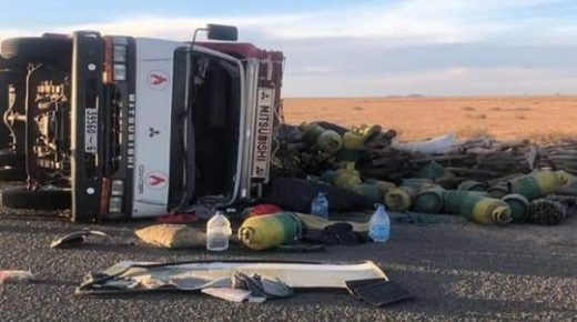 انقلاب شاحنة غاز يربك حركة المرور بالطريق السيار بالمدخل الشمالي لسطات