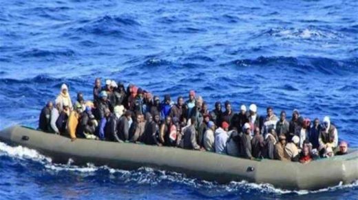 عدد ضحايا غرق مركب مهاجرين قبالة سواحل تونس يصل إلى 41