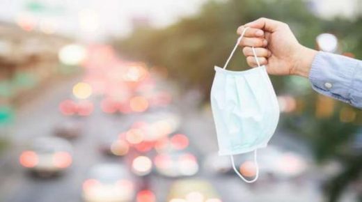الولايات المتحدة تسمح للملقحين بعدم ارتداء الكمامات في هذه الحالات