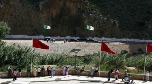 أزيد من 100 شخصية مغربية وجزائرية تطلق نداء لفتح الحدود بين البلدين :