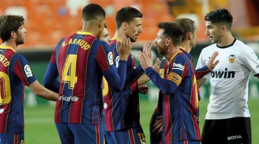 ميسي يعيد برشلونة لسكة الانتصارات