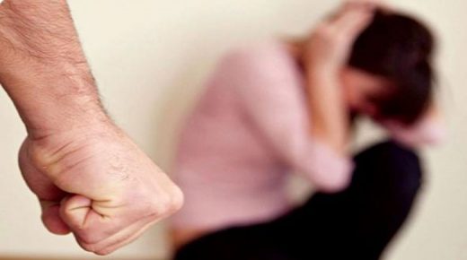 دورة تكوينية حول التكفل بالنساء والفتيات ضحايا العنف