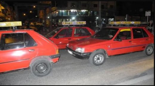 طاكسيات صغيرة تتهم (الكورطية) بابتزاها بمحطات بفاس