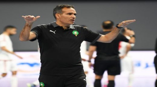 هشام الدكيك: تنتظرنا مباراة معقدة أمام البحرين