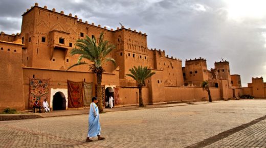 مجمع الصناعة التقليدية بورزازات .. وحدة لتثمين إبداع الصانع المغربي