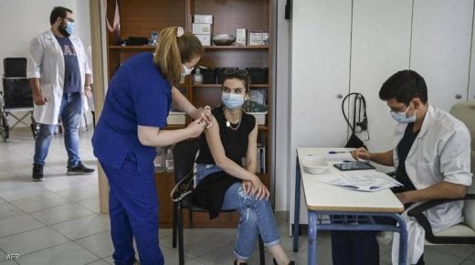 في هذا البلد.. احصل على لقاح كورونا وتقاضى 180 دولارا فورا