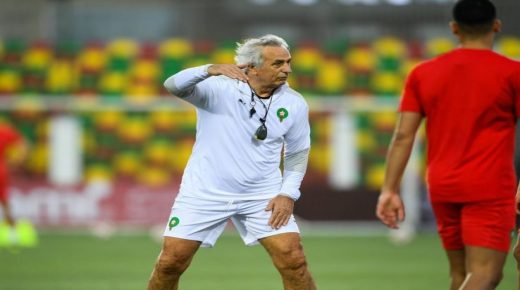 خاليلودزيتش حائر بشأن من سيرافق سايس في قطب الدفاع