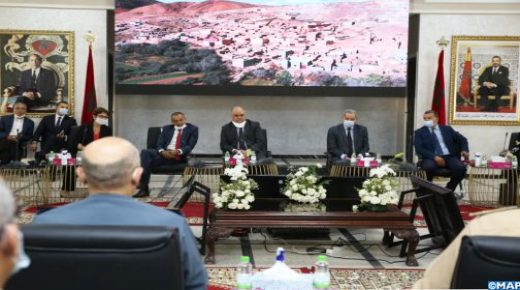اللجنة الخاصة حول النموذج التنموي تقدم خلاصات تقريرها العام بفاس