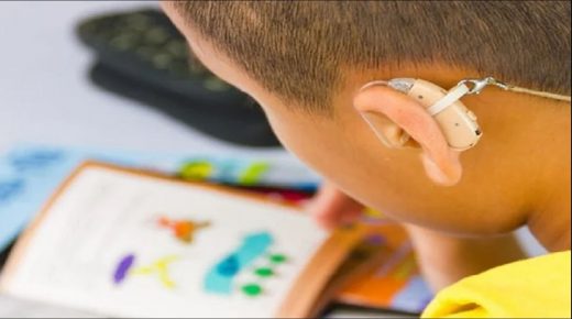 توزيع عشرات آلات تصحيح السمع في إقليم أزيلال
