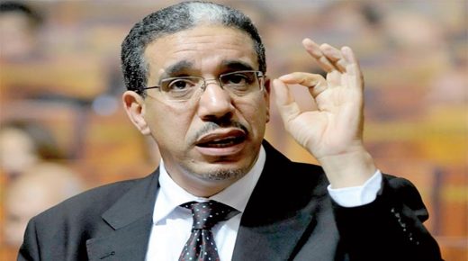 السيد رباح : تشجيع الاستثمار في مشاريع تطوير قدرات تخزين المواد البترولية من أجل تعزيز الأمن الطاقي بالمملكة