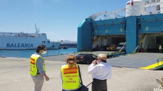 استثناء موانئ اسبانيا من عملية العبور يدفع شركات ملاحة للانسحاب من خط طنجة-طريفة