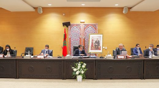 لجنة الاستثمارات تصادق على 23 مشرعا واتفاقية وجهة الشرق تحتل المرتبة الثالثة بما مجموعه 911 منصب شغل مباشر، بنسبة تقارب 15 بالمائة