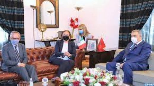وزير الداخلية يعقد جلسة عمل بالرباط مع نظيرته الإيطالية