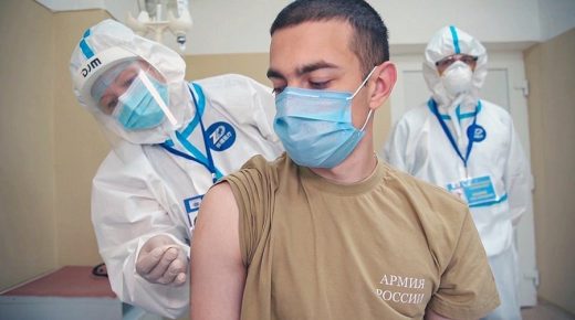 عدد المستفيدين من التلقيح الكامل ضد كورونا يصل 700 ألف شخص بجهة طنجة