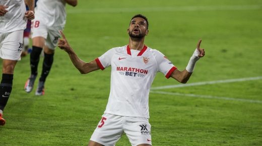 يوسف النصيري يعبر عن رغبته في البقاء بإشبيلية