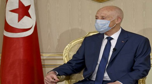 واشنطن تحض سعيّد على تسريع عودة تونس إلى المسار الديموقراطي