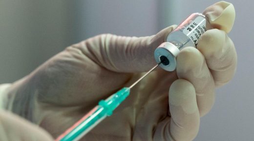 عدد الملقحين بالجرعة الثانية من لقاح كورونا يقترب من 11 مليون شخص