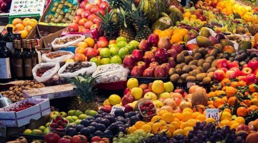 “صحتك العقلية” بين يديك.. والسر في الفواكه والخضراوات