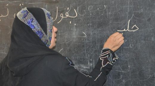 محو الأمية… برامج وأساليب مبتكرة للتعلم تتحدى الجائحة