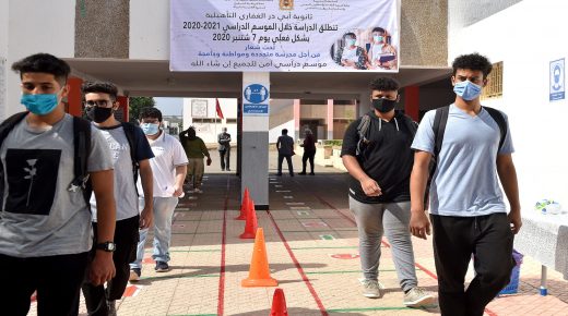 Students arrive to school on the first day of classes amid measures put in place by Moroccan authorities in bid to stop the spread of Covid-19, in the city of Sale on September 7, 2020. - Morocco has seen a spike in coronavirus cases in recent weeks. It recorded 2,234 new infections on Sunday, a record for a single day, with 42 percent of them in Casablanca. (Photo by STR / AFP) (Photo by STR/AFP via Getty Images)
