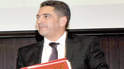 أمزازي يعقد اجتماعا مع آباء وأولياء التلاميذ على المستوى الوطني