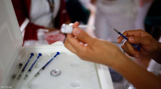 الولايات المتحدة تجيز إعطاء جرعة معزّزة من لقاح كورونا مختلف