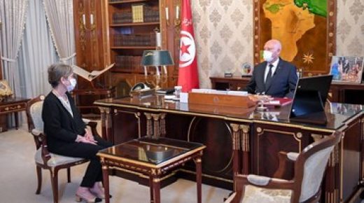 الأزمة الاقتصادية أبرز تحد أمام رئيسة الحكومة التونسية الجديدة
