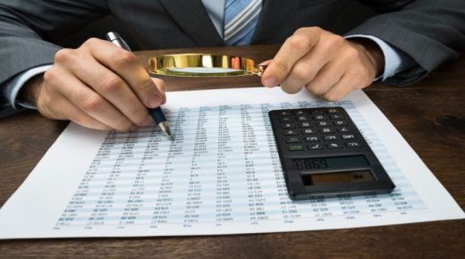 مشروع قانون المالية لسنة 2022 يقترح إعادة اعتماد المساهمة الاجتماعية للتضامن