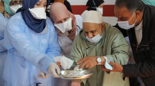 عدد الملقحين ضد كورونا بالكامل يفوق 20 مليونا وأكثر من 156 الف يتلقون الجرعة الثالثة